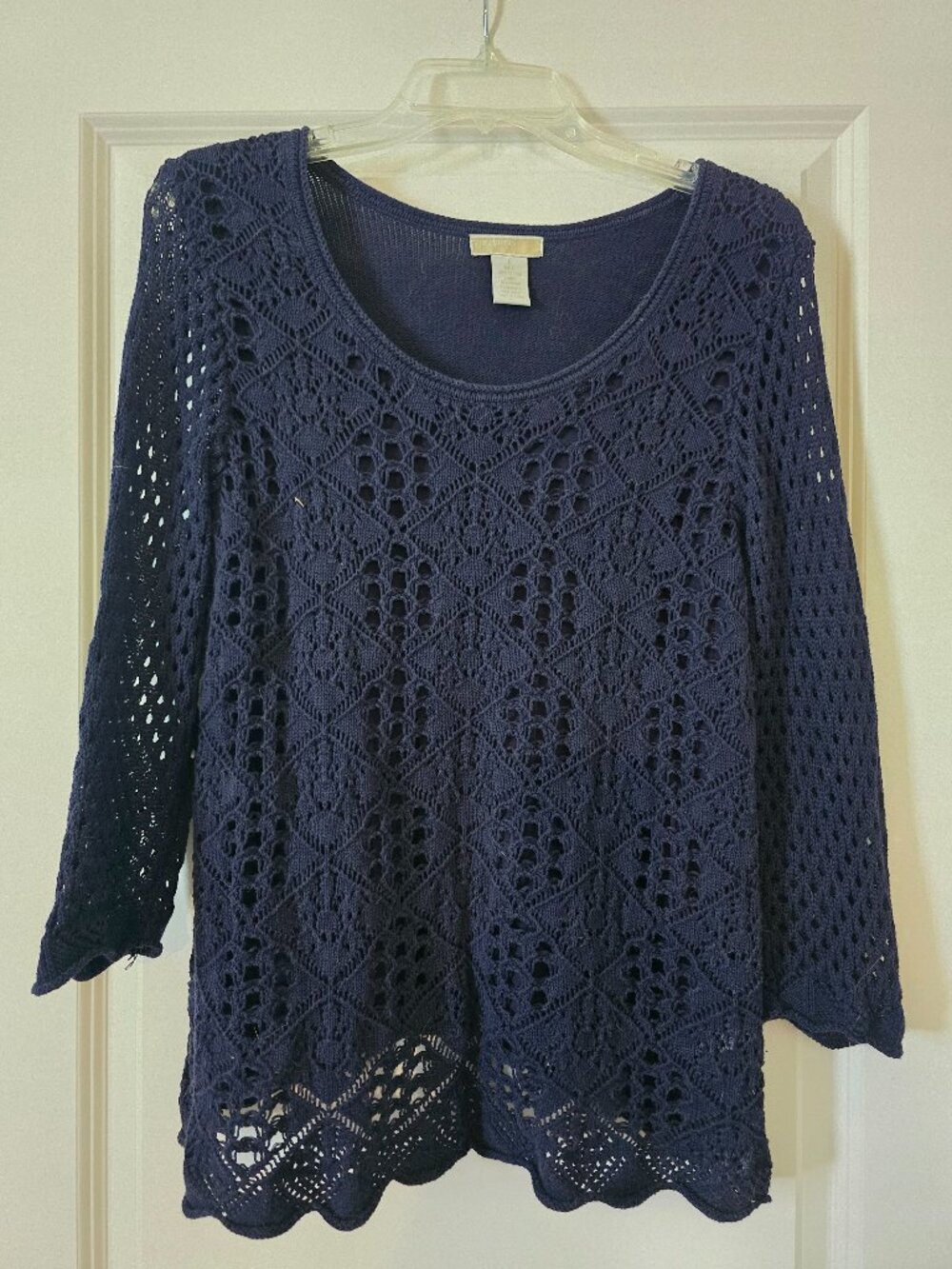 Dark blue lady's sweater